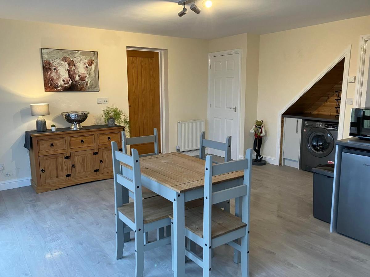 Honeyberry Cottage -Part Of Alton Cottages Exteriér fotografie